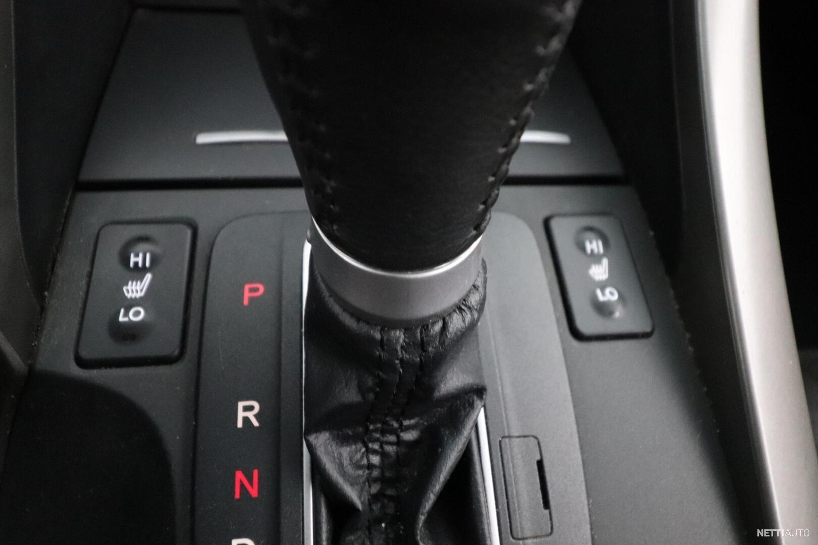 23 / 27