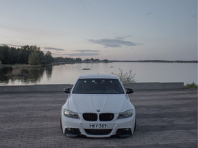 BMW 325
