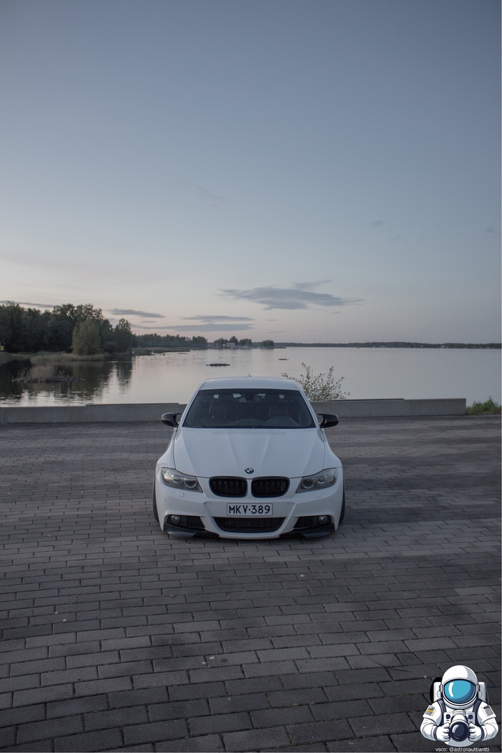 BMW 325 2009, photo 7/9