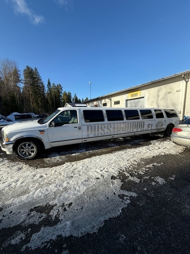 Ford Excursion