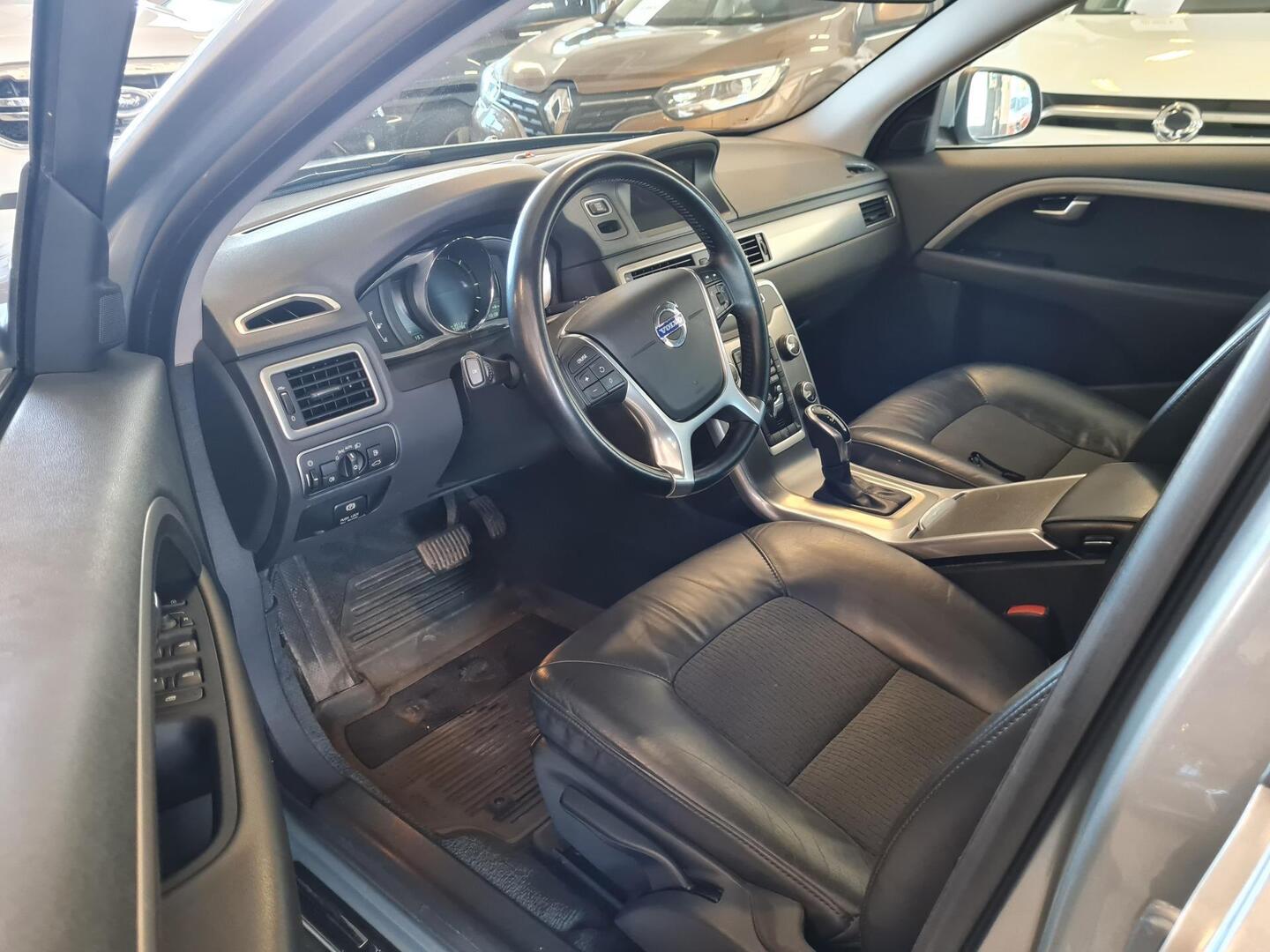 Volvo V70 D2 Business aut 2014, photo 5/8