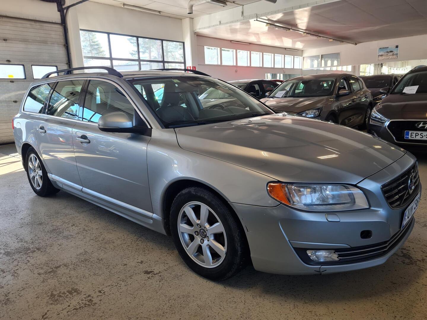 Volvo V70 D2 Business aut 2014, photo 2/8