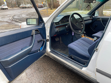 Mercedes-Benz 200
