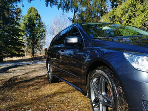 Mercedes-Benz R