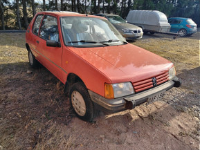 Peugeot 205