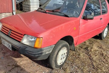 Peugeot 205
