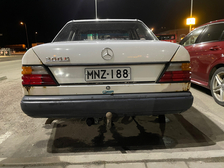 Mercedes-Benz 200