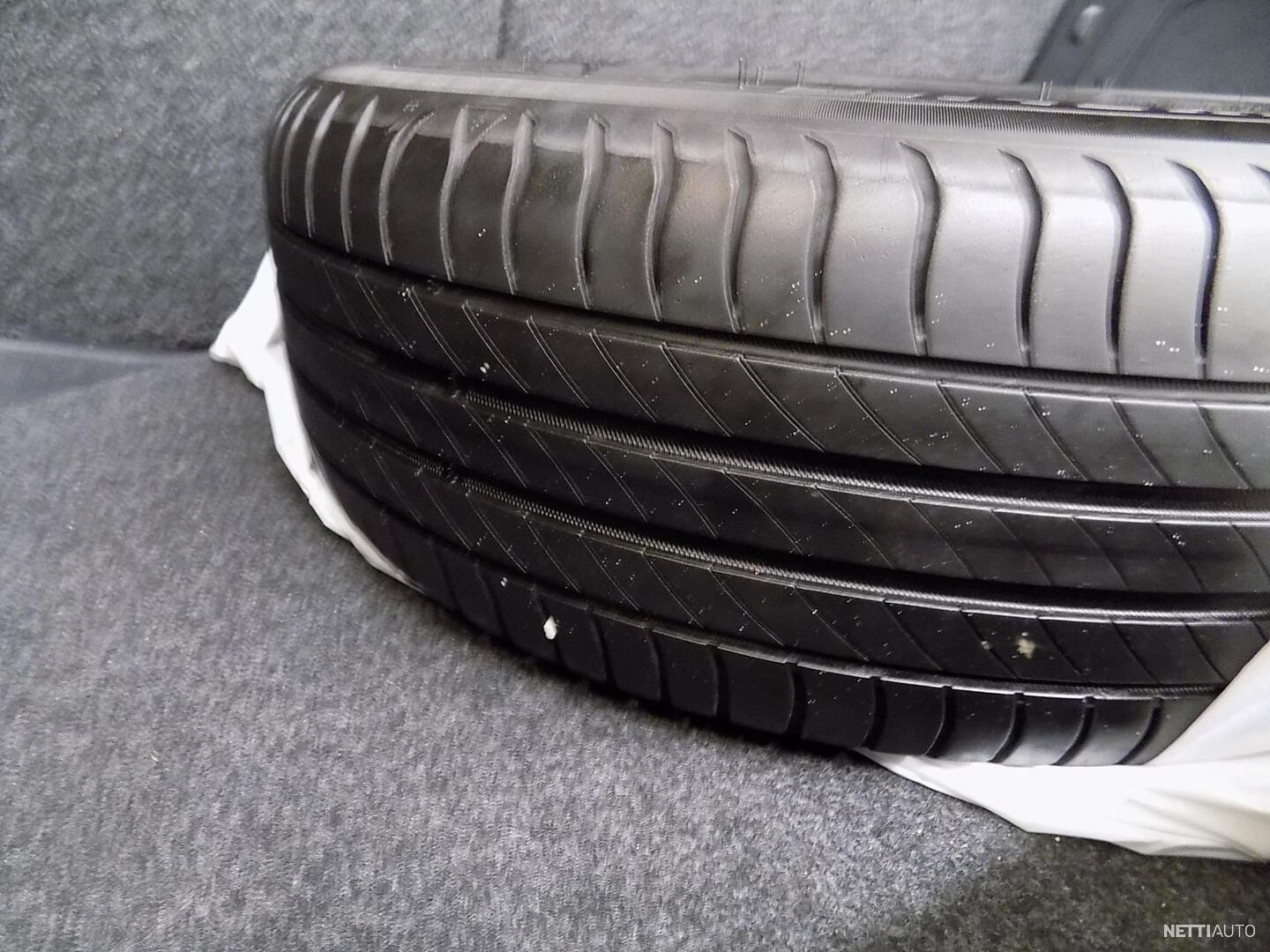 12 / 28