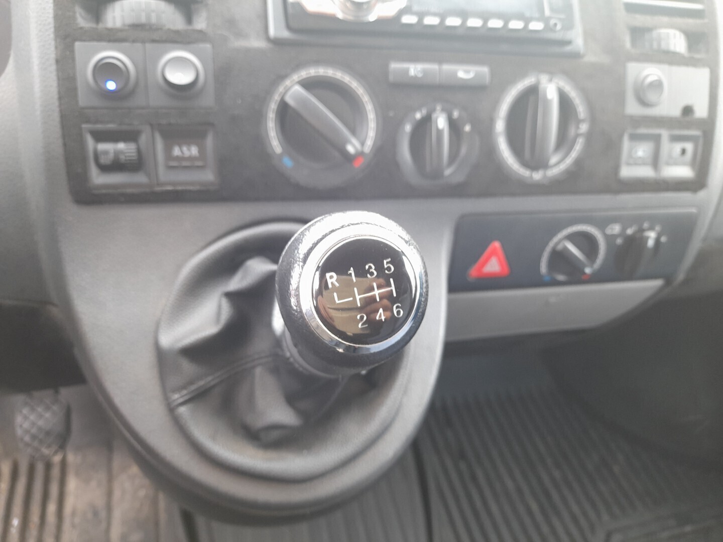 Volkswagen Transporter 2006, kuva 7/21
