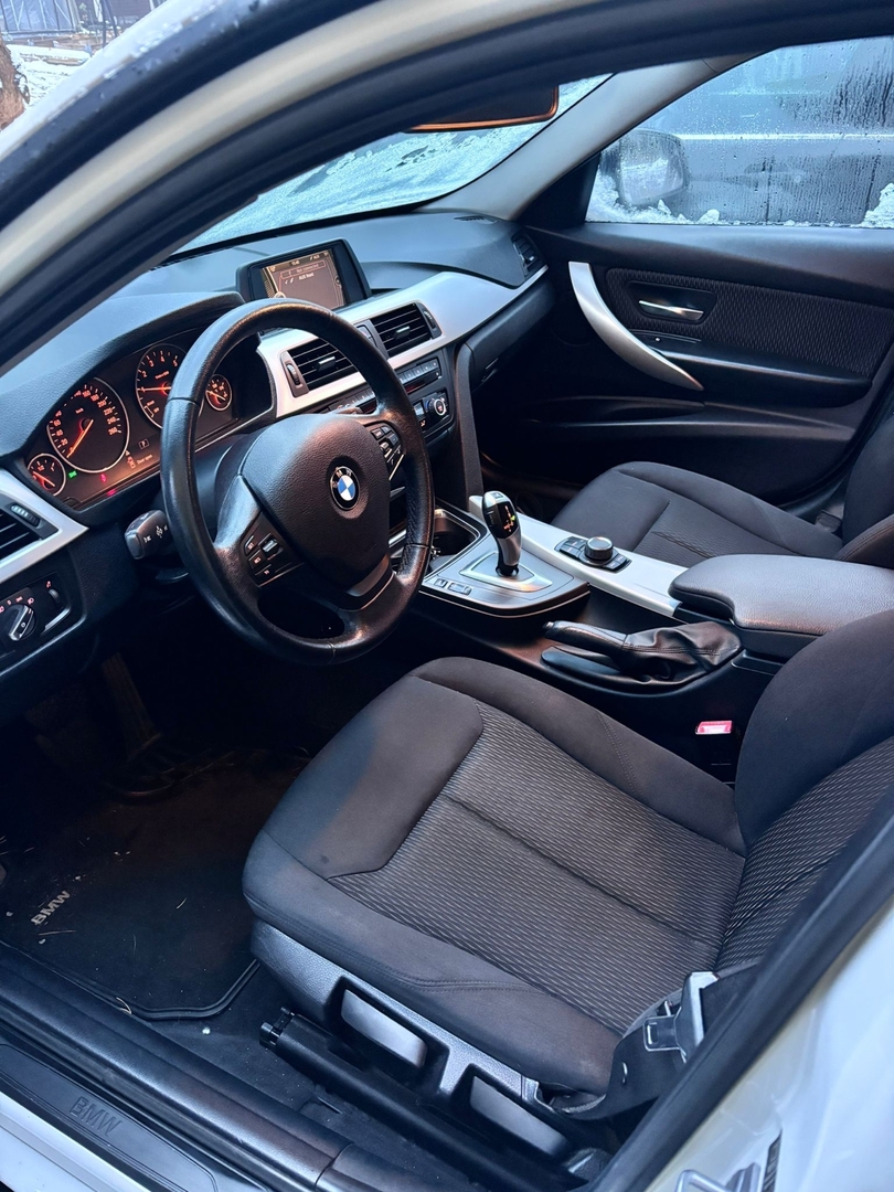 BMW 316 2013, kuva 6/8