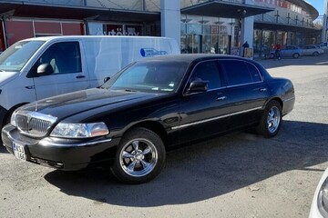 Lincoln Town Car