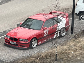 BMW 325