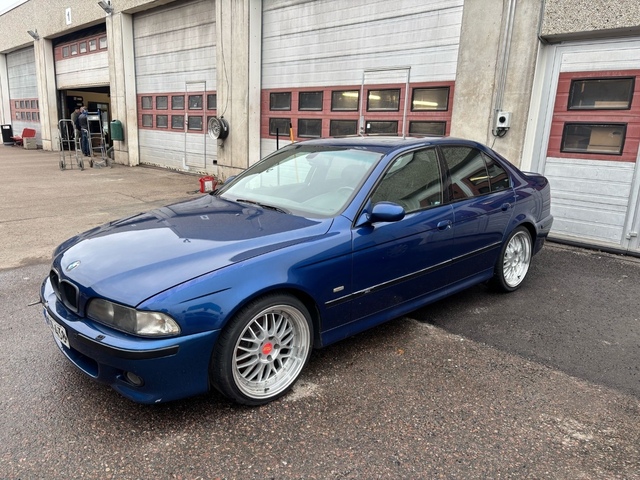 BMW M5