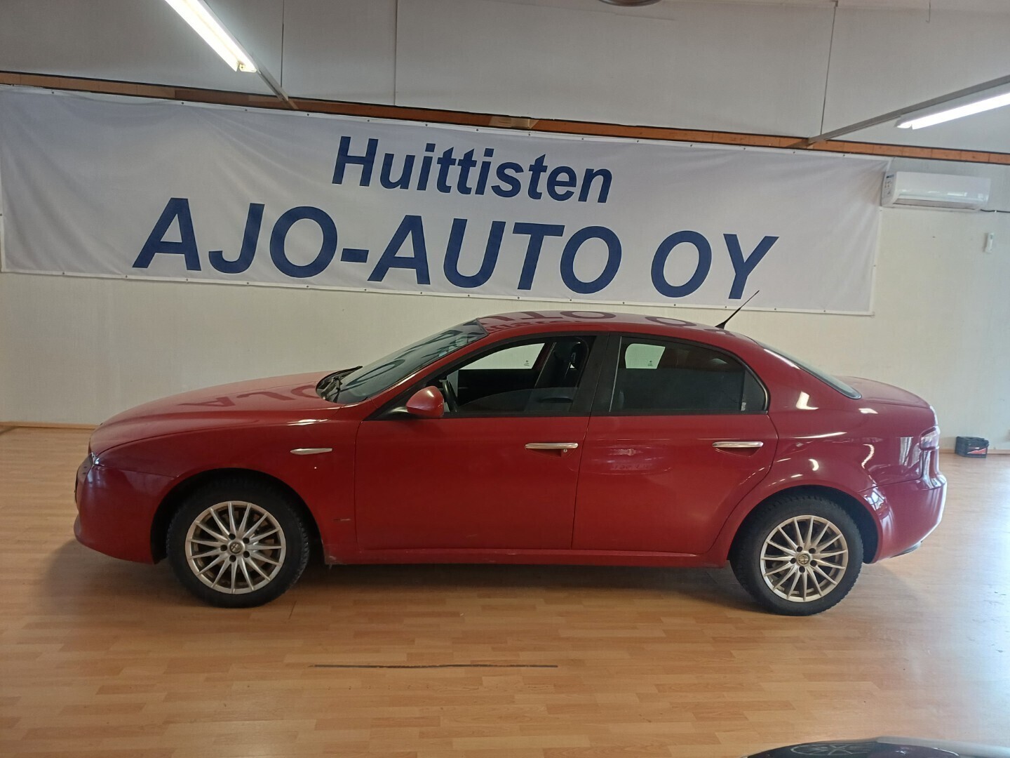 Alfa Romeo 159 1.9 JTS 4d 2006, kuva 2/16