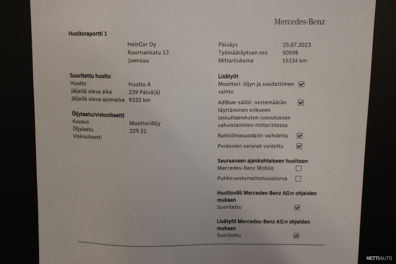 32 / 34