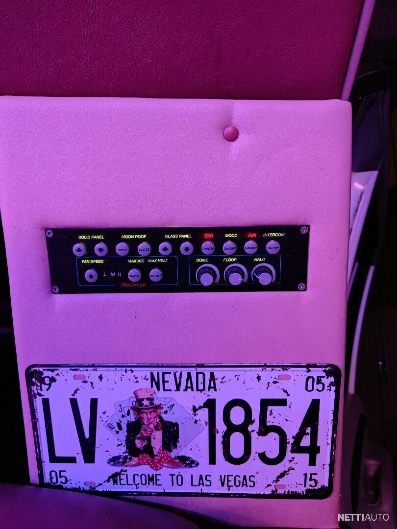 8 / 8
