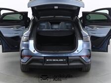 BYD Sealion 7