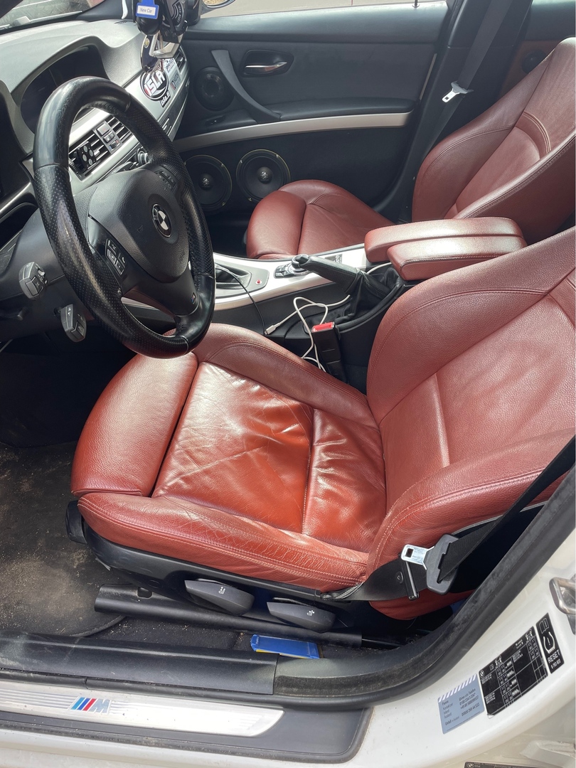 BMW 325 2009, photo 2/9