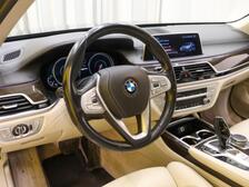 BMW 740