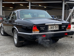 Jaguar XJ12