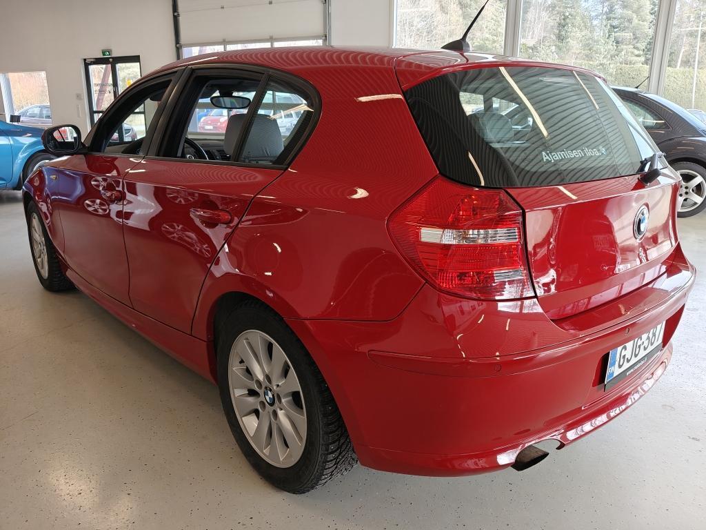 BMW 116 2.0i Automaatti 2010, kuva 3/10