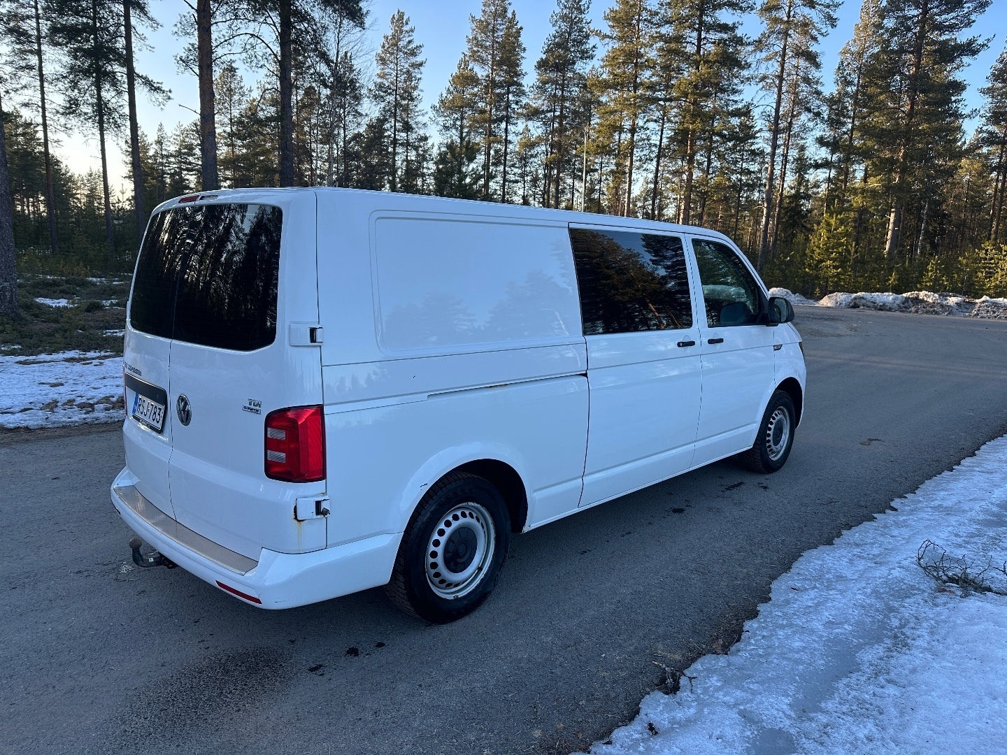 Volkswagen Transporter Pitkäkorinen 2016, photo 4/8