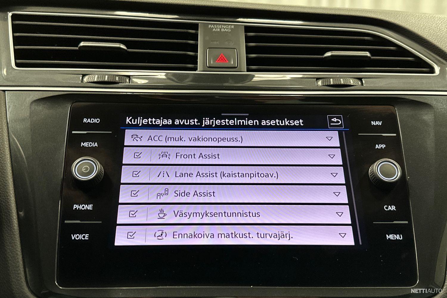24 / 32
