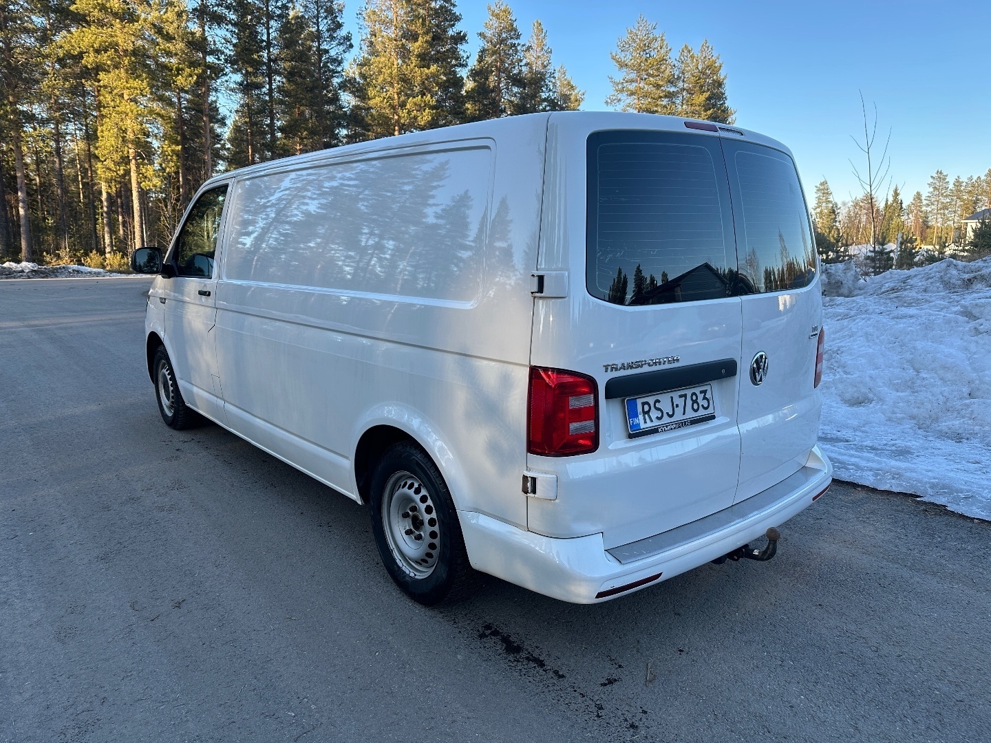 Volkswagen Transporter Pitkäkorinen 2016, photo 3/8