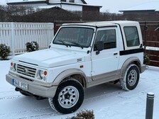 Suzuki Samurai