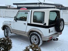 Suzuki Samurai