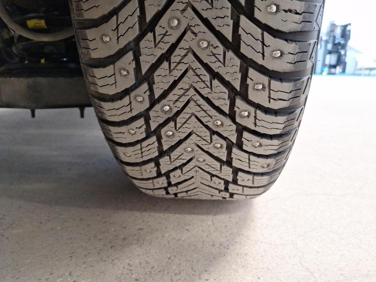 17 / 34