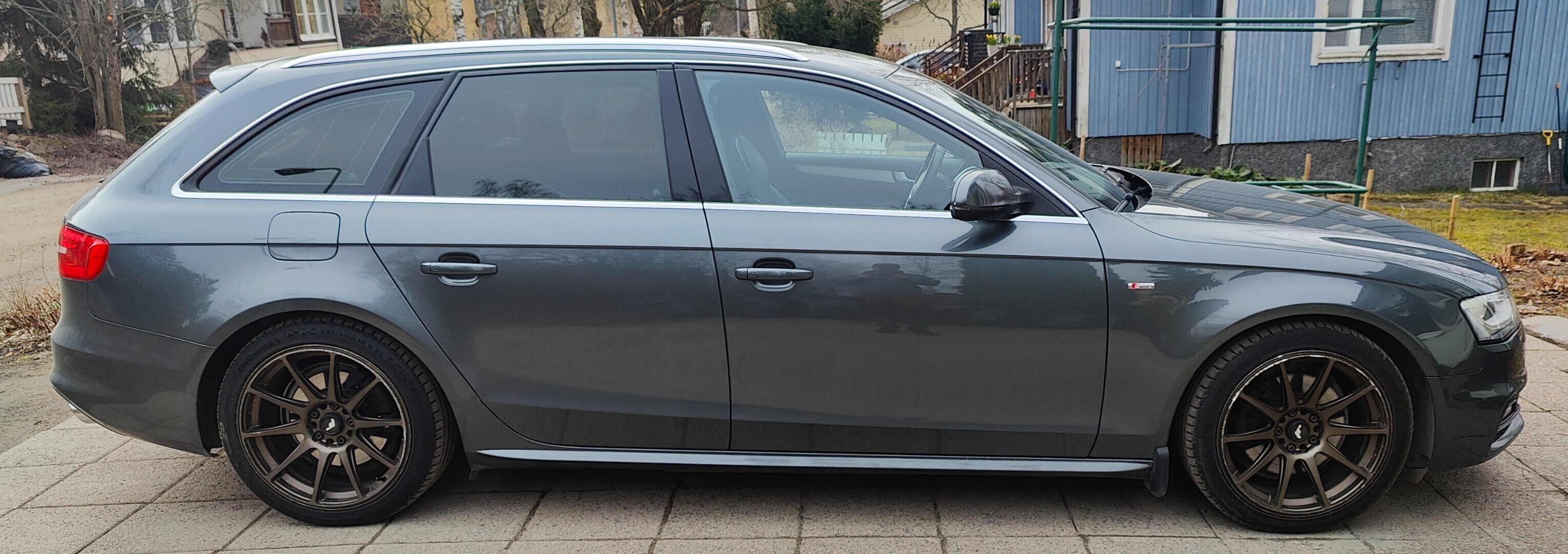 Audi A4 Avant 2,0 TFSI Flex fuel 132 kW 2013, kuva 5/11