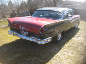 Ford Fairlane