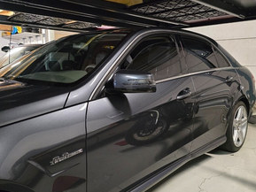 Mercedes-Benz E 63 AMG