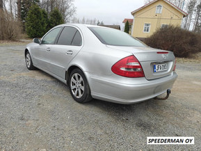 Mercedes-Benz 240