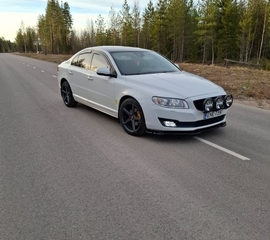 Volvo S80