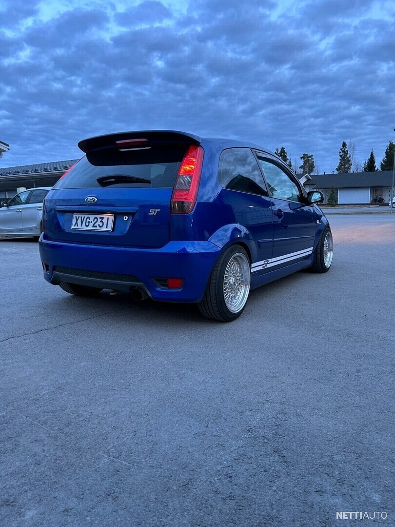 5 / 13