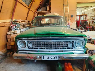 Jeep Wagoneer