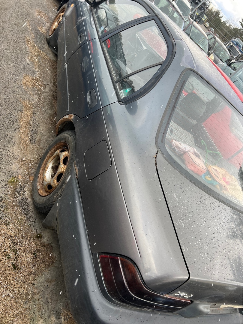 Toyota Corolla 1.3 XLi 4d 1993, photo 2/2