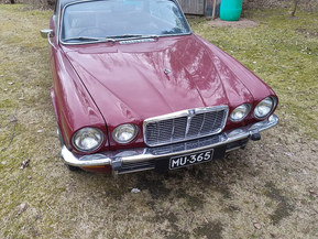 Jaguar XJ6