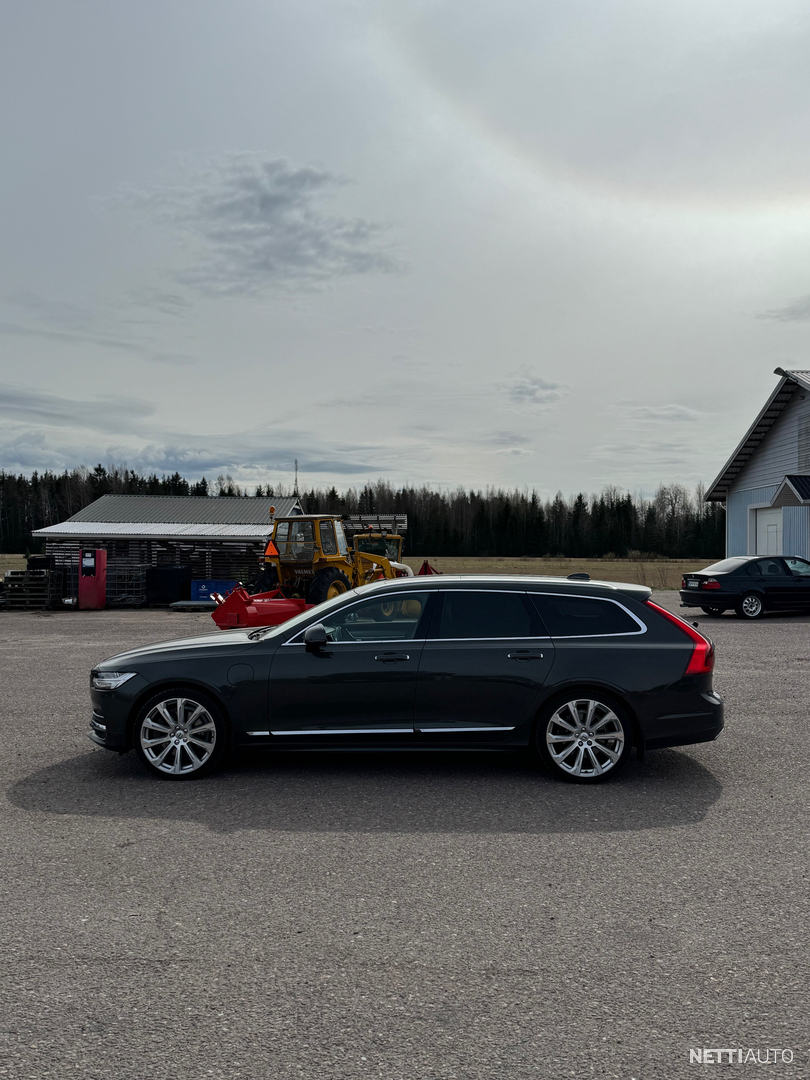 3 / 35