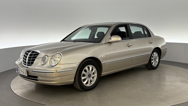 Kia Opirus