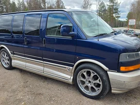 GMC Savana