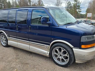 GMC Savana
