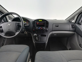 Hyundai H1 Van