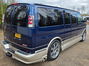 GMC Savana