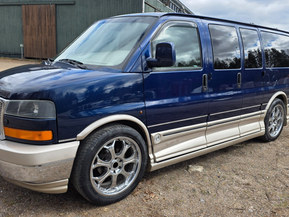 GMC Savana
