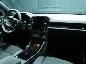Volvo EX40