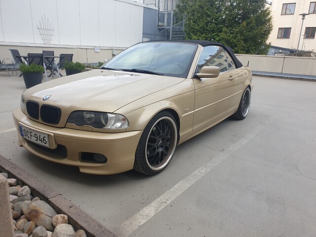 BMW 323
