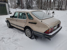 Saab 900